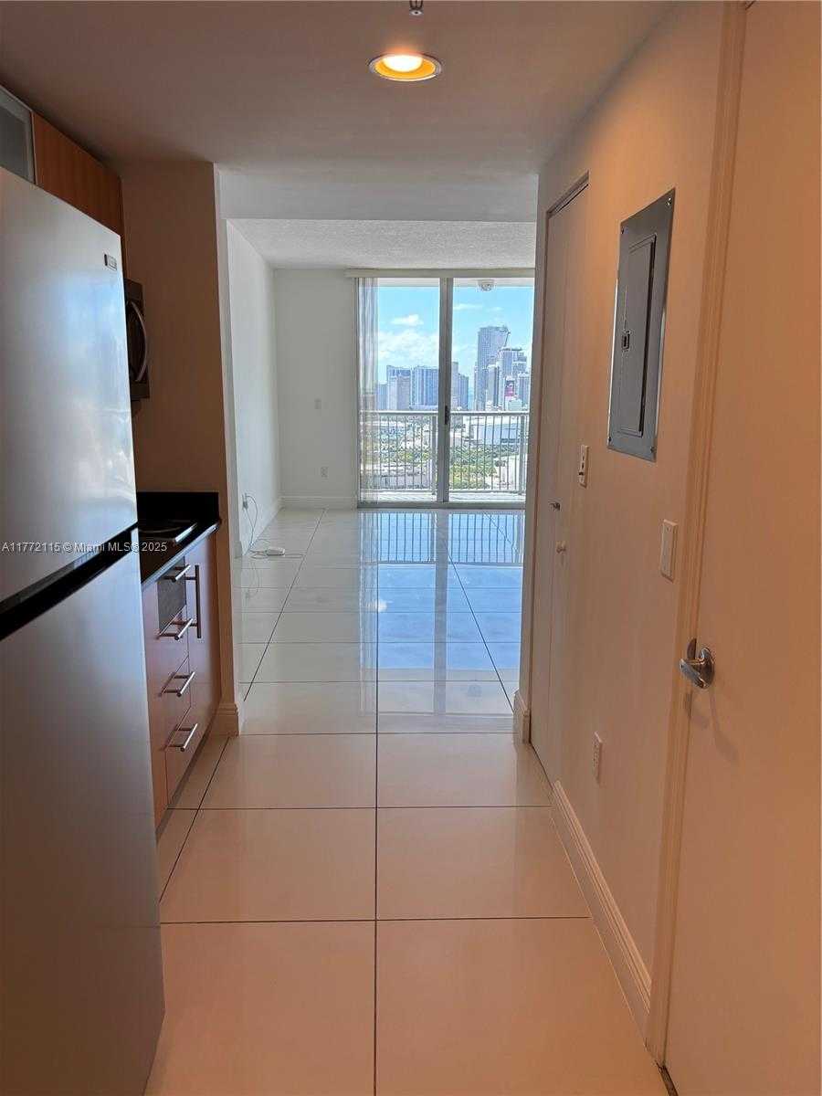 Small Image of 1750 NORTH BAYSHORE DR #3408, Miami Number 2