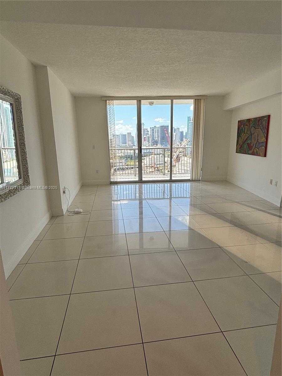 Small Image of 1750 NORTH BAYSHORE DR #3408, Miami Number 4