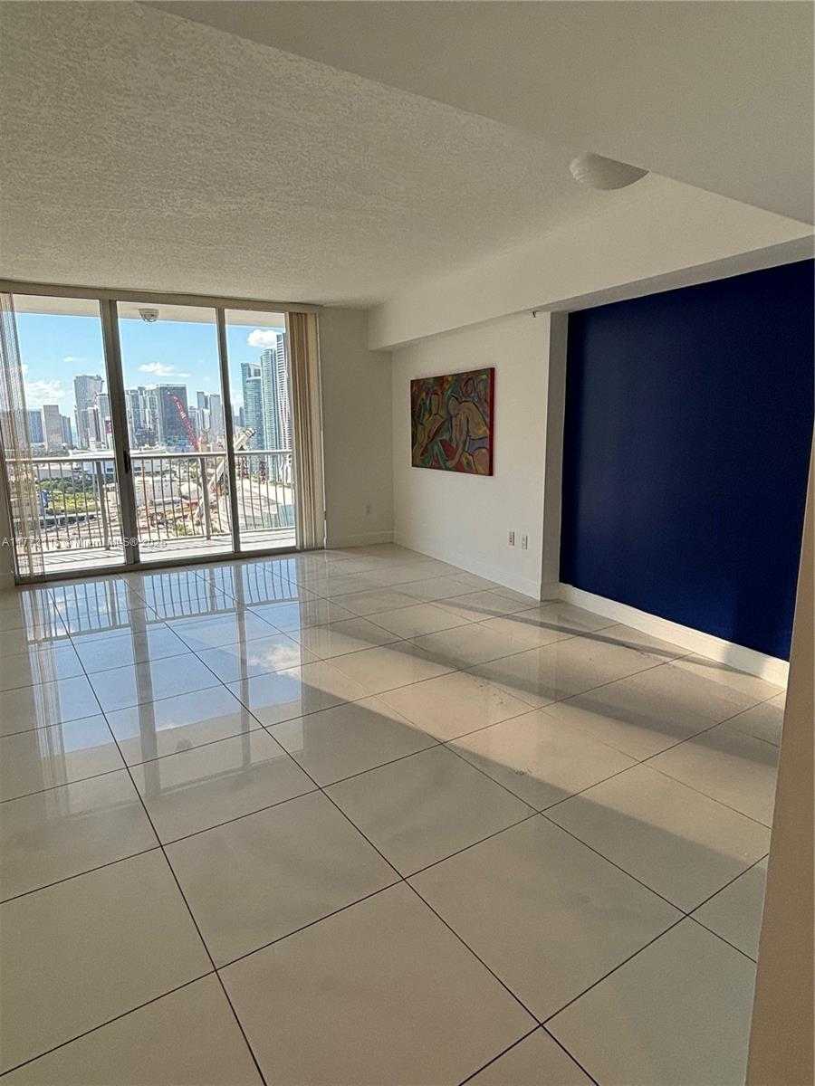 Small Image of 1750 NORTH BAYSHORE DR #3408, Miami Number 5