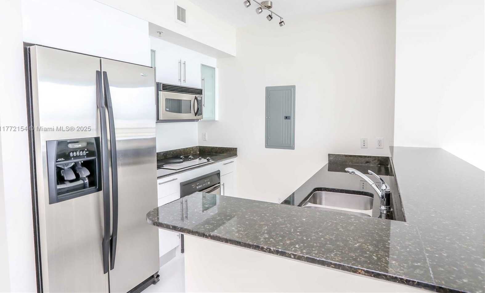 Small Image of 325 SOUTH BISCAYNE BLVD #1922, Miami Number 10