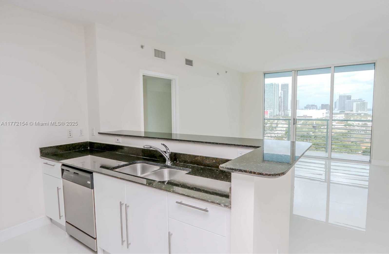 Small Image of 325 SOUTH BISCAYNE BLVD #1922, Miami Number 2