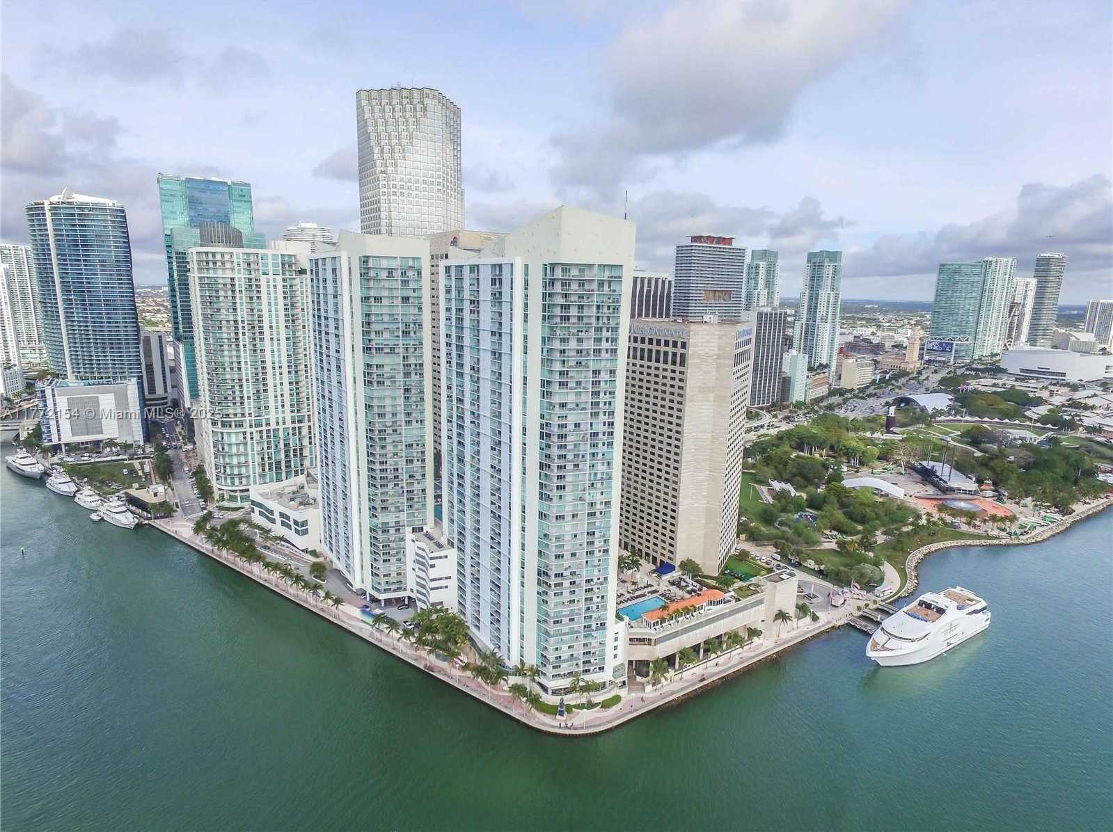 Small Image of 325 SOUTH BISCAYNE BLVD #1922, Miami Number 30