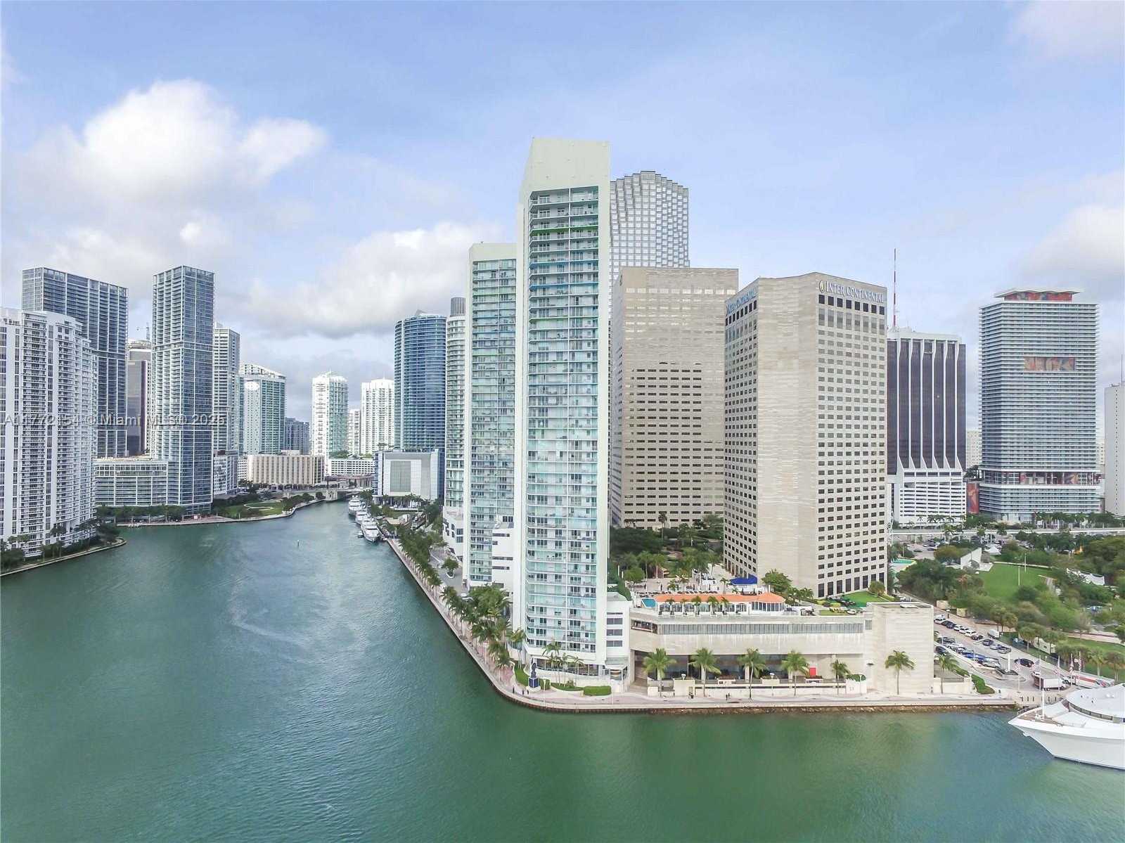 Small Image of 325 SOUTH BISCAYNE BLVD #1922, Miami Number 32