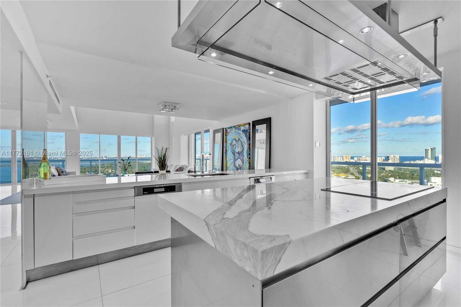Small Image of 10 VENETIAN WAY #PH4, Miami Beach Number 12