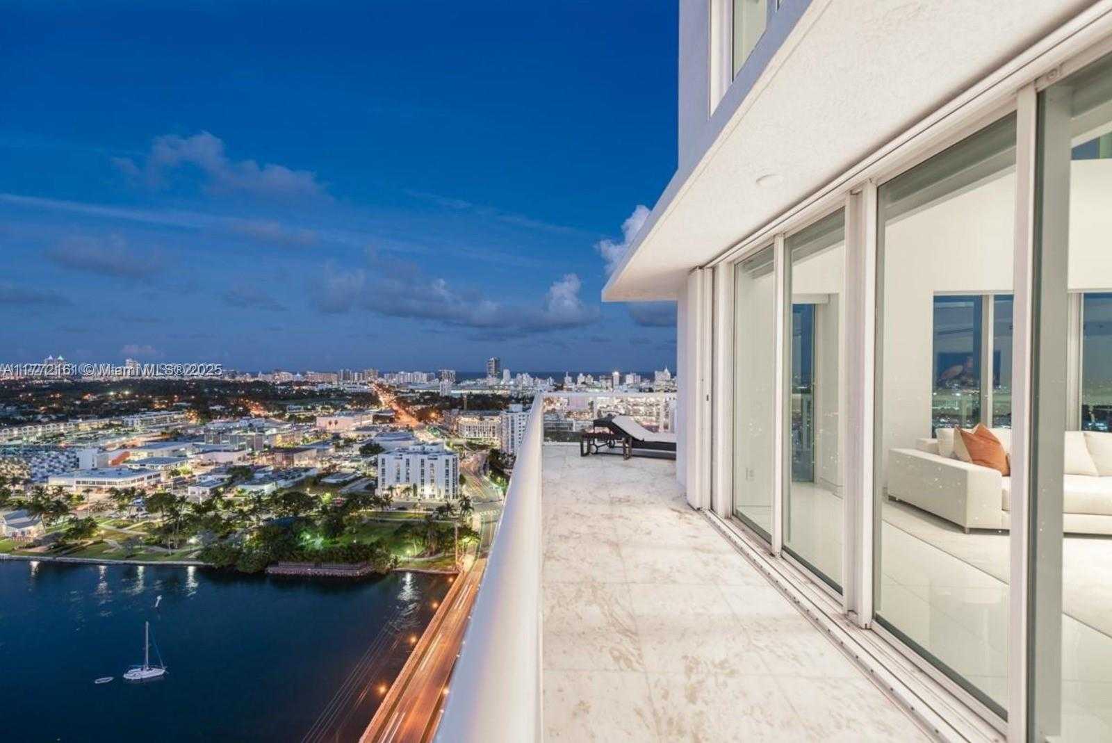 Small Image of 10 VENETIAN WAY #PH4, Miami Beach Number 16