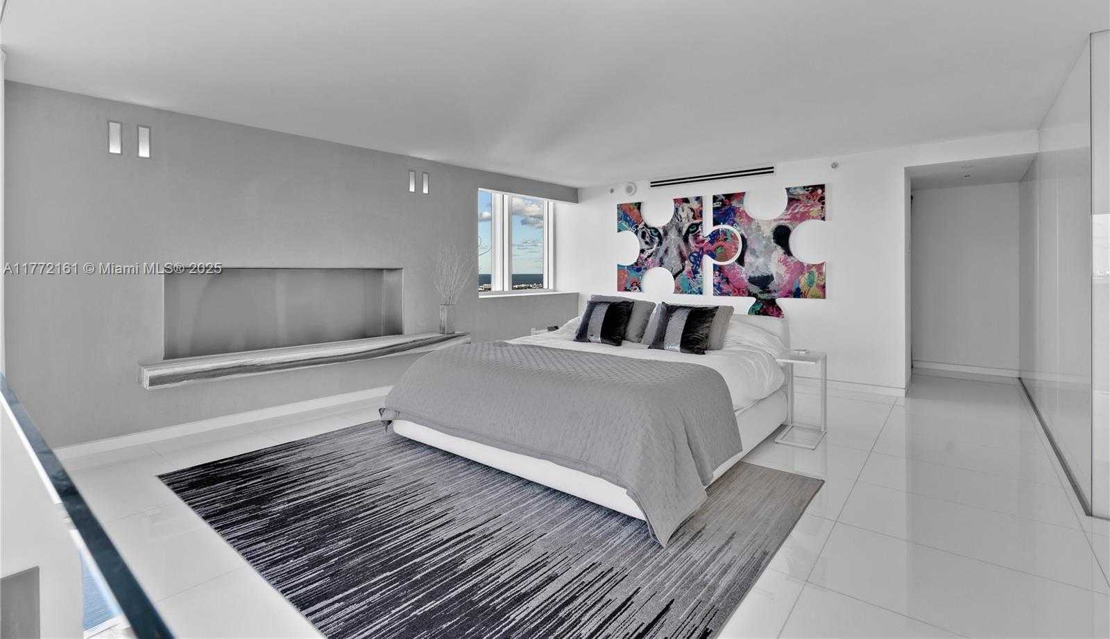 Small Image of 10 VENETIAN WAY #PH4, Miami Beach Number 22