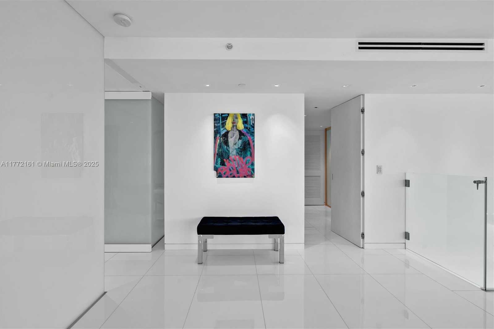 Small Image of 10 VENETIAN WAY #PH4, Miami Beach Number 28