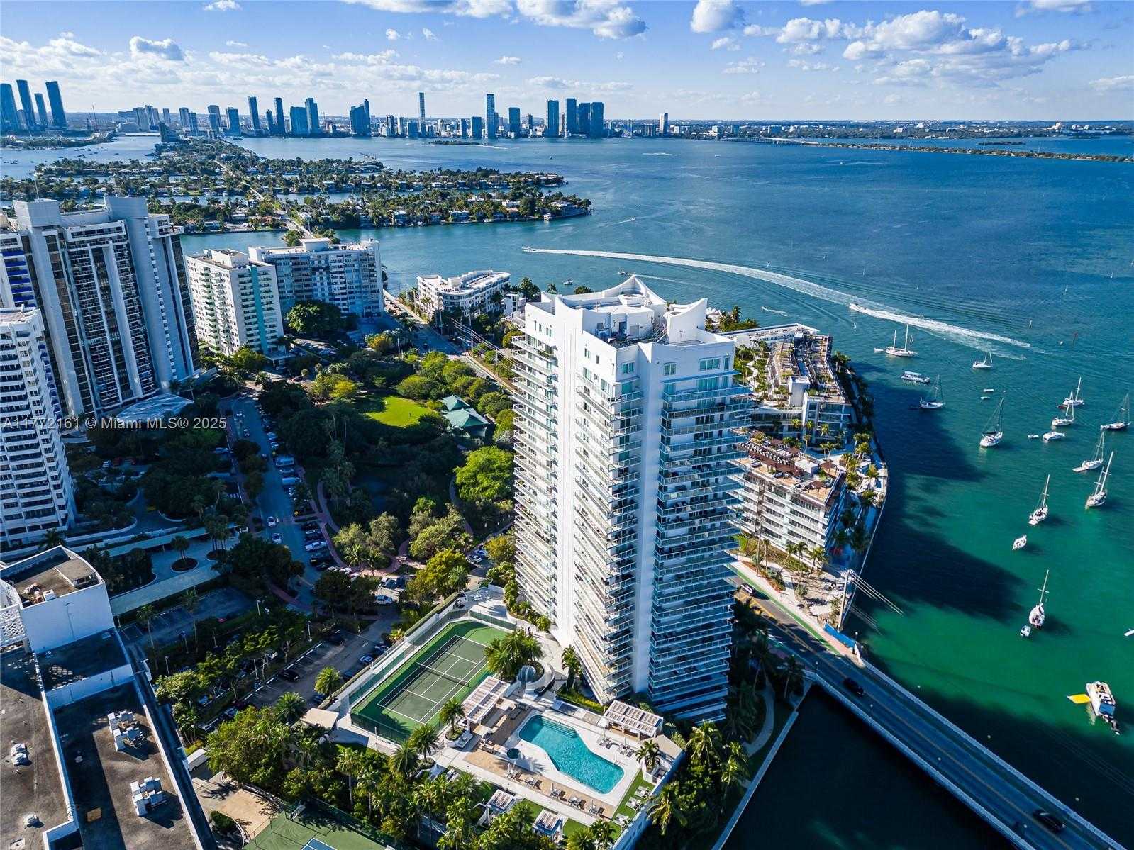 Small Image of 10 VENETIAN WAY #PH4, Miami Beach Number 34