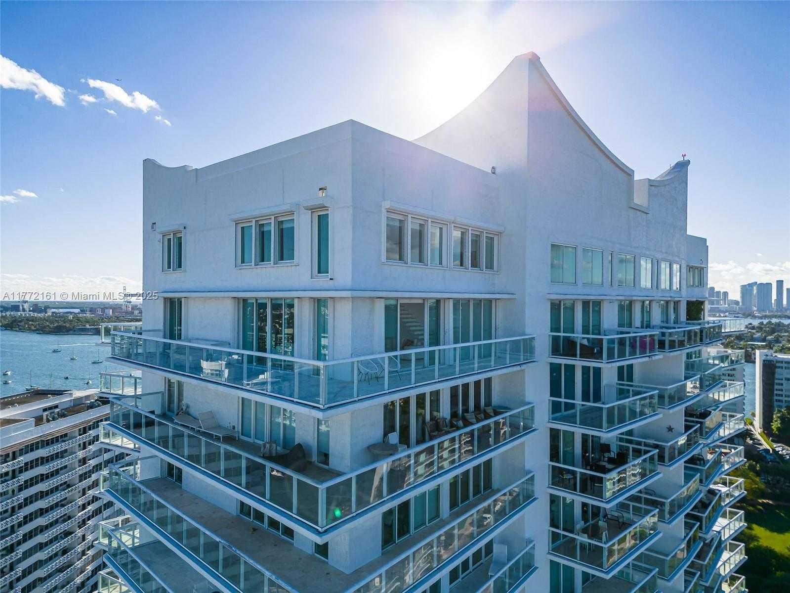 Small Image of 10 VENETIAN WAY #PH4, Miami Beach Number 35