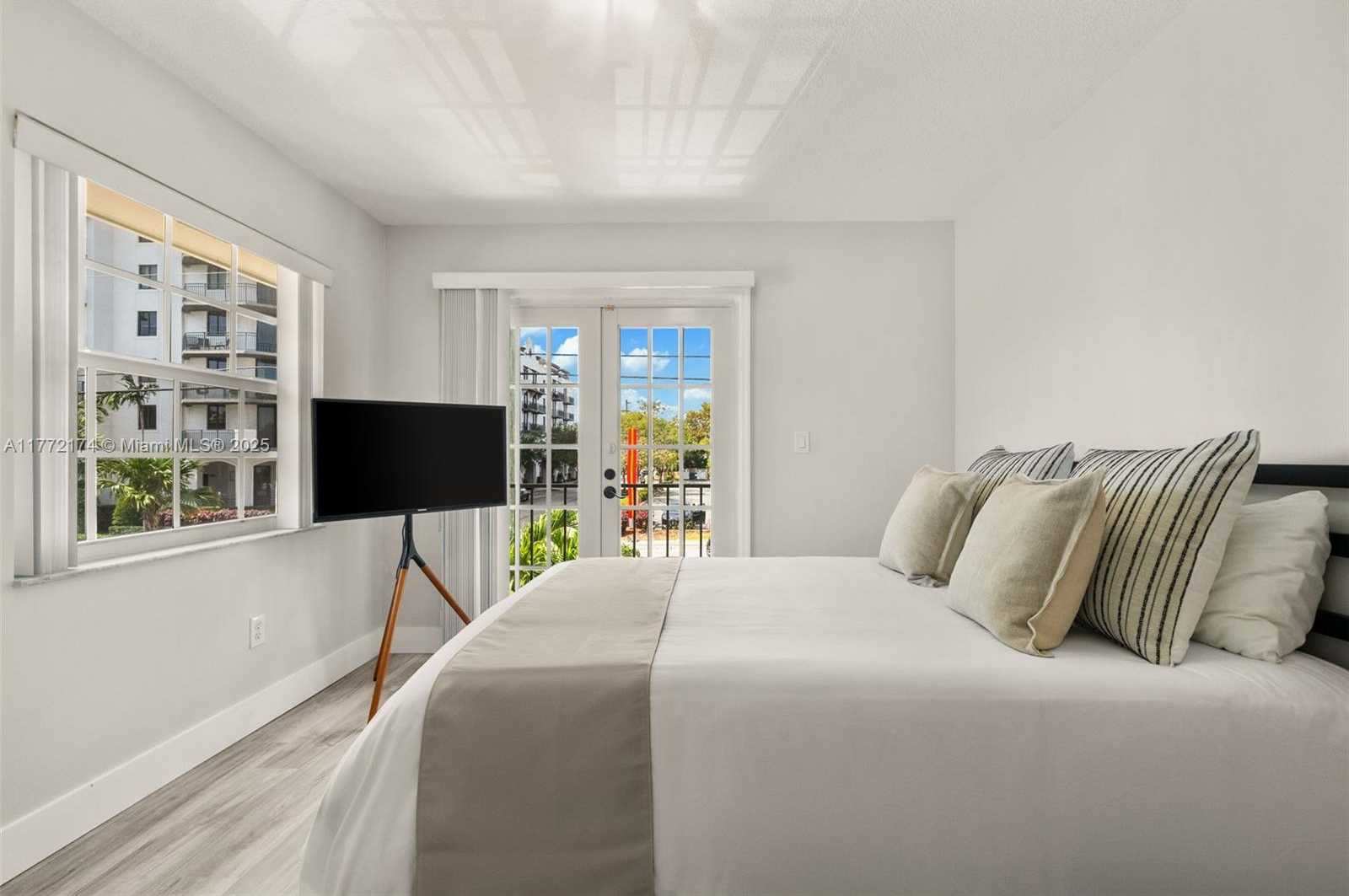 Small Image of 911 SOUTH WEST 57TH AVE #911, Coral Gables Number 37