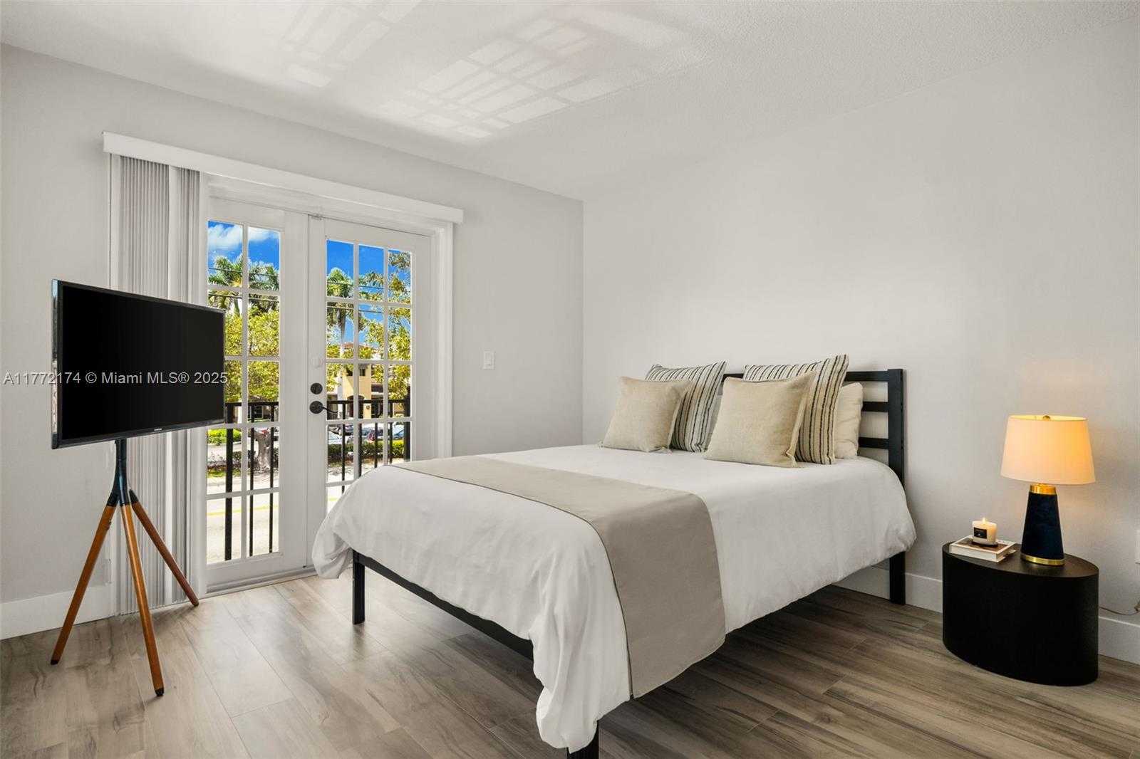 Small Image of 911 SOUTH WEST 57TH AVE #911, Coral Gables Number 38