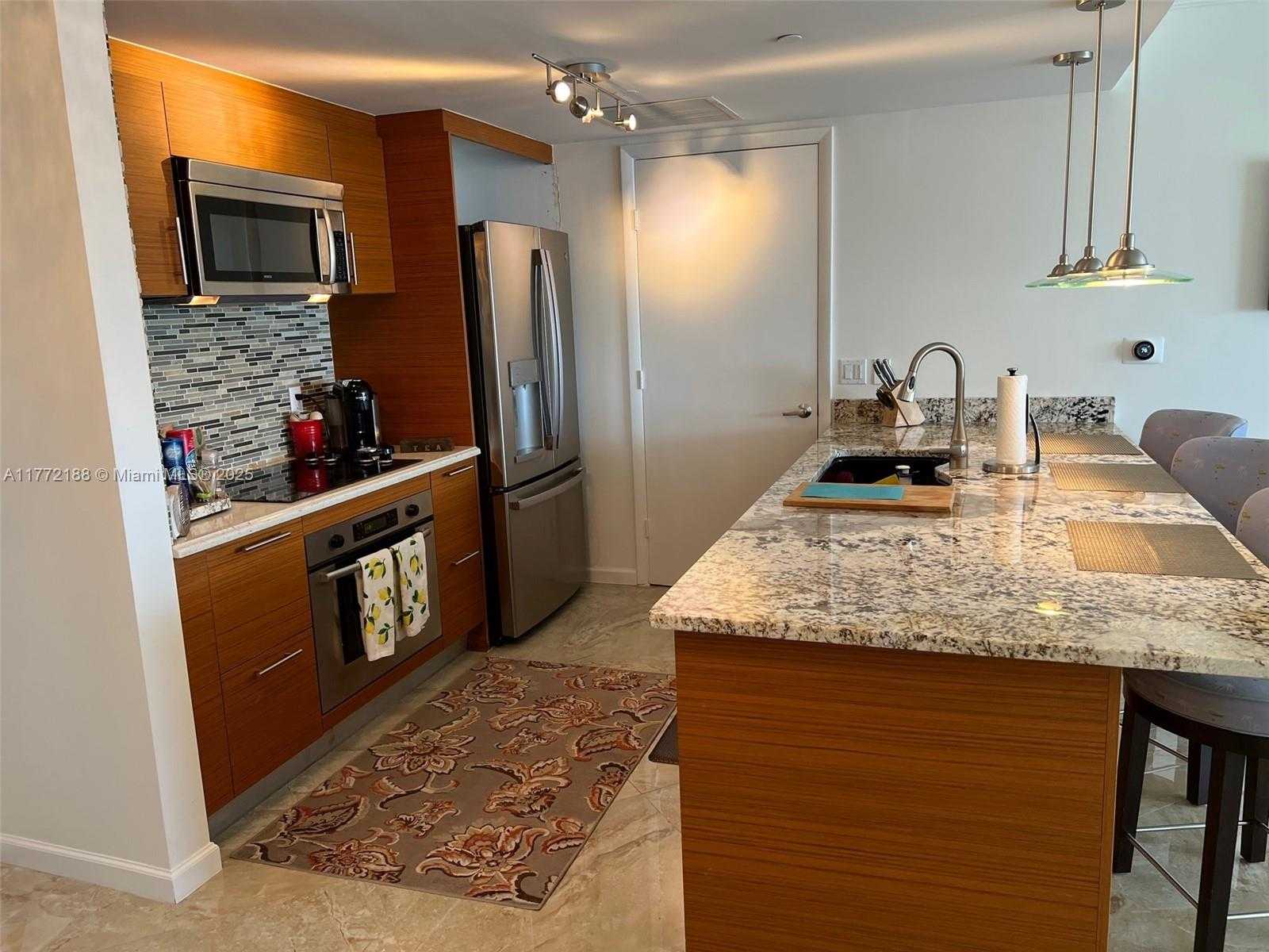 Small Image of 50 BISCAYNE BLVD #3508, Miami Number 5