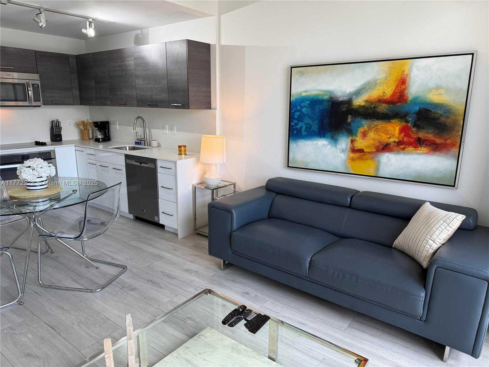Small Image of 151 SOUTH EAST 1ST ST #2505, Miami Number 4