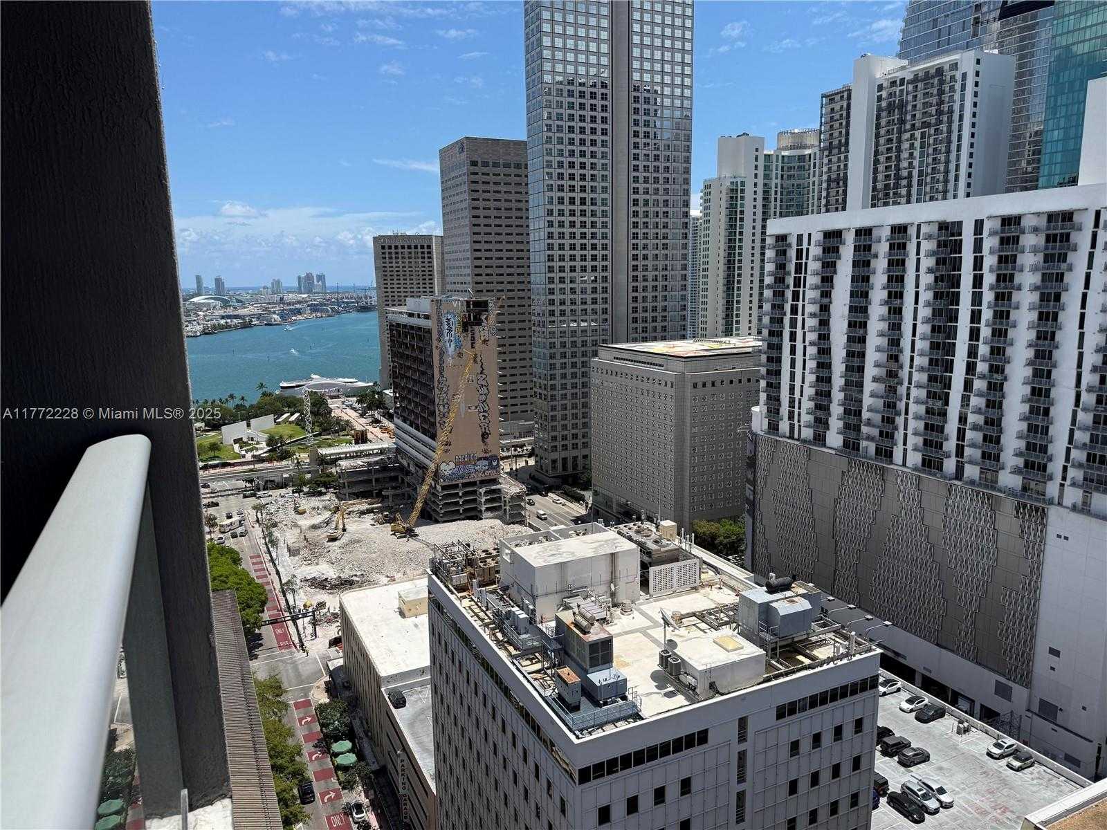 Small Image of 151 SOUTH EAST 1ST ST #2505, Miami Number 61