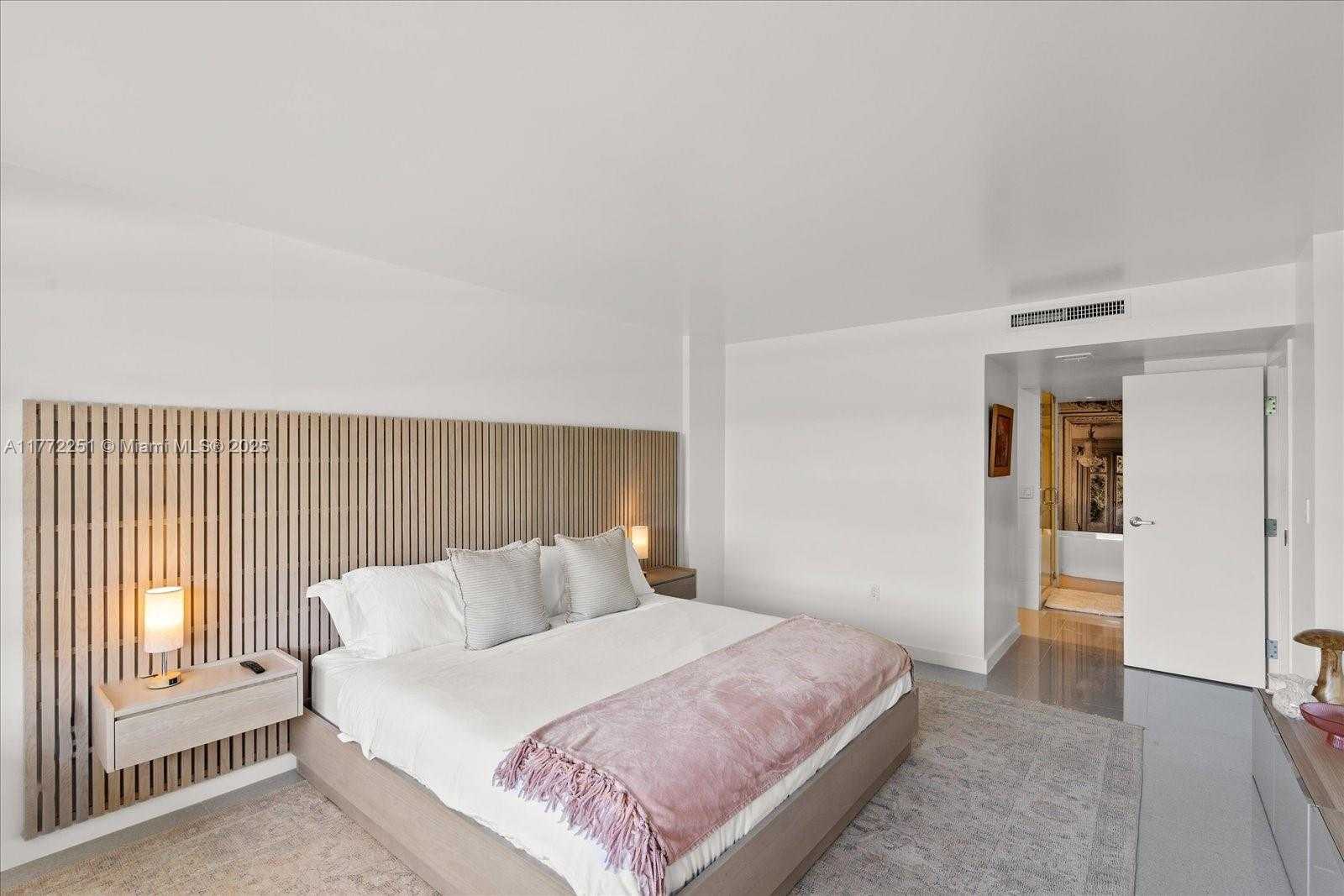 Small Image of 155 OCEAN LANE DR #208, Key Biscayne Number 15