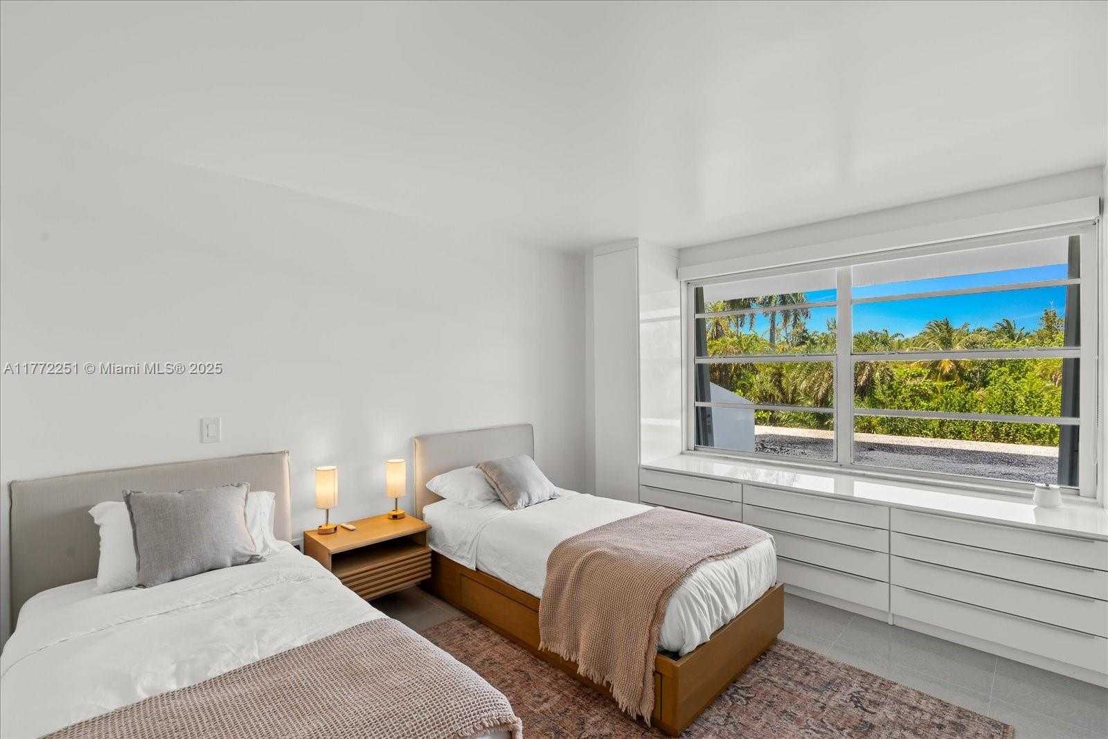 Small Image of 155 OCEAN LANE DR #208, Key Biscayne Number 19
