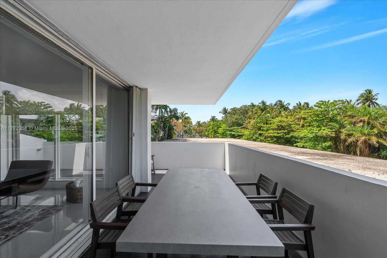 Small Image of 155 OCEAN LANE DR #208, Key Biscayne Number 22