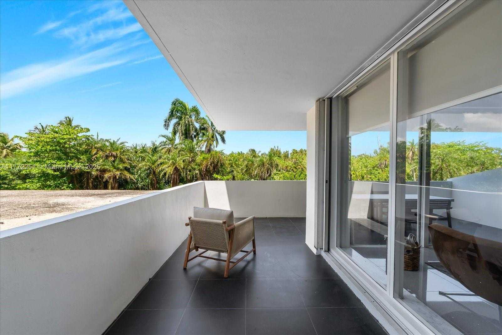 Small Image of 155 OCEAN LANE DR #208, Key Biscayne Number 24