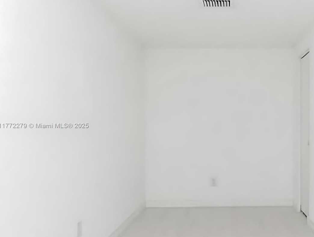 Small Image of 4250 BISCAYNE BLVD #509, Miami Number 6