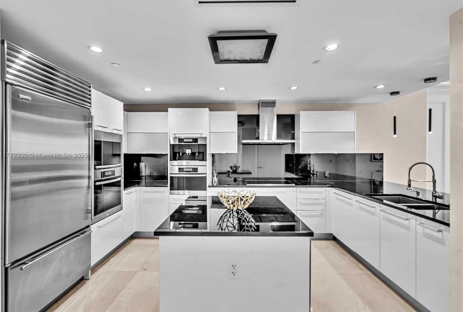 Small Image of 17121 COLLINS AVE #1604, Sunny Isles Beach Number 11