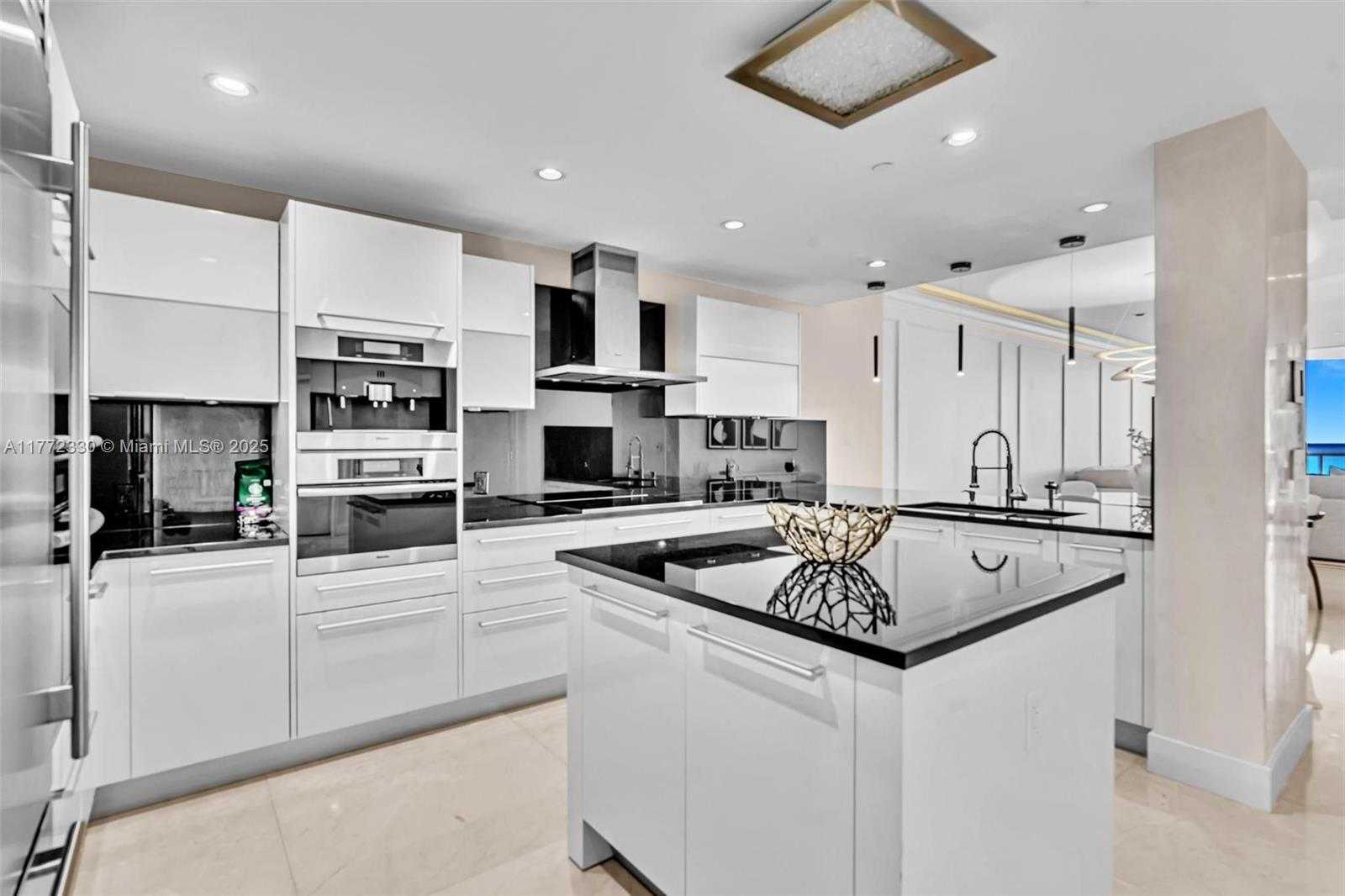 Small Image of 17121 COLLINS AVE #1604, Sunny Isles Beach Number 12