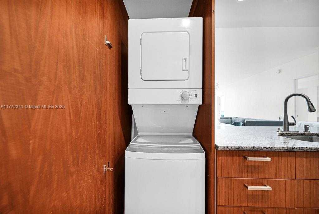 Small Image of 10275 COLLINS AVE #1128, Bal Harbour Number 17