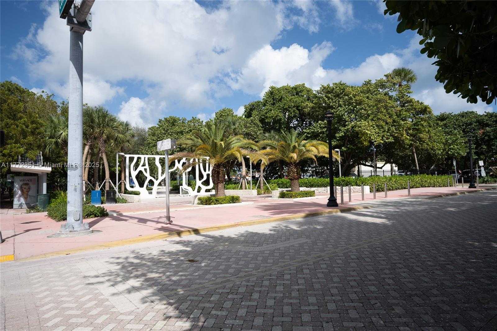 Small Image of 7832 COLLINS AVE #406, Miami Beach Number 41