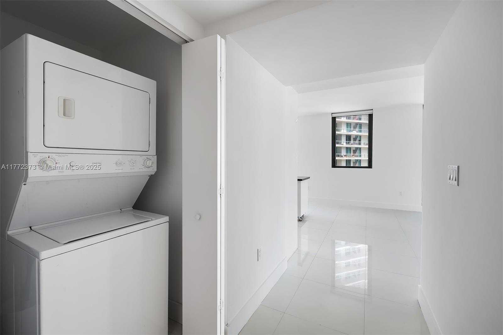 Small Image of 92 SOUTH WEST 3RD ST #2110, Miami Number 16
