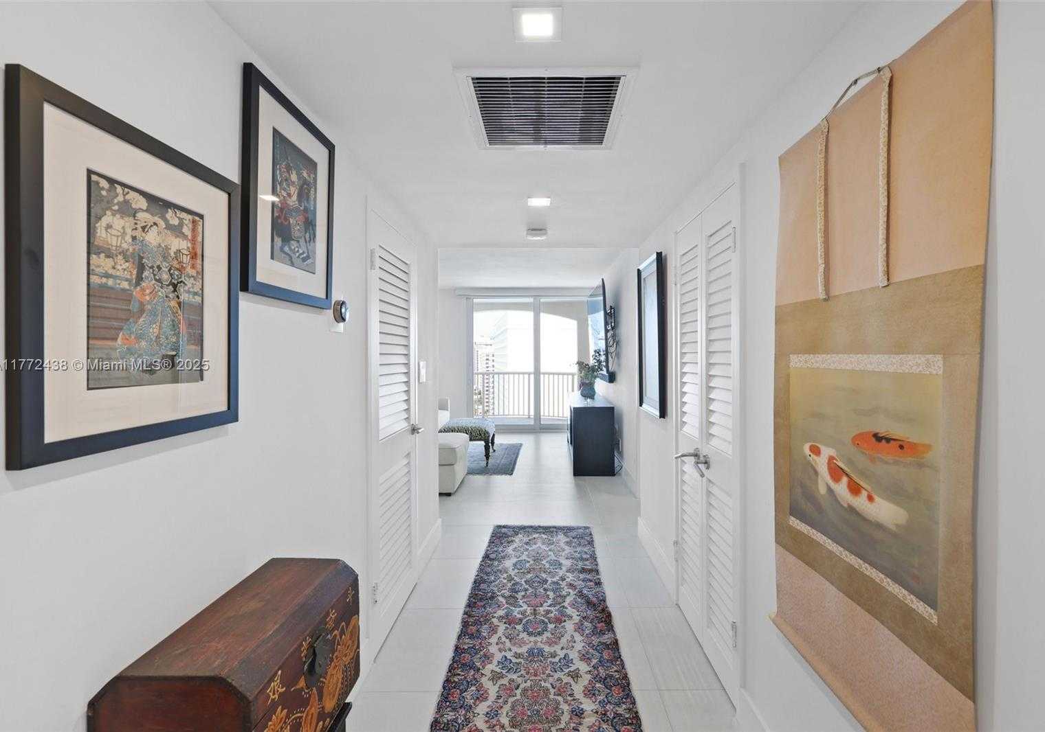 Small Image of 5401 COLLINS AVE #1407, Miami Beach Number 27