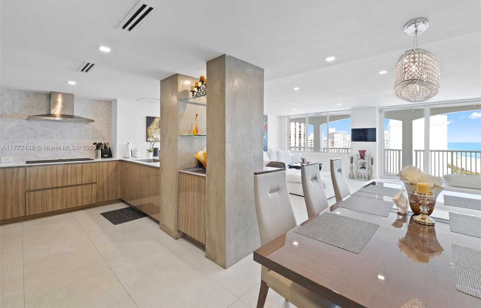 Small Image of 5401 COLLINS AVE #1407, Miami Beach Number 5