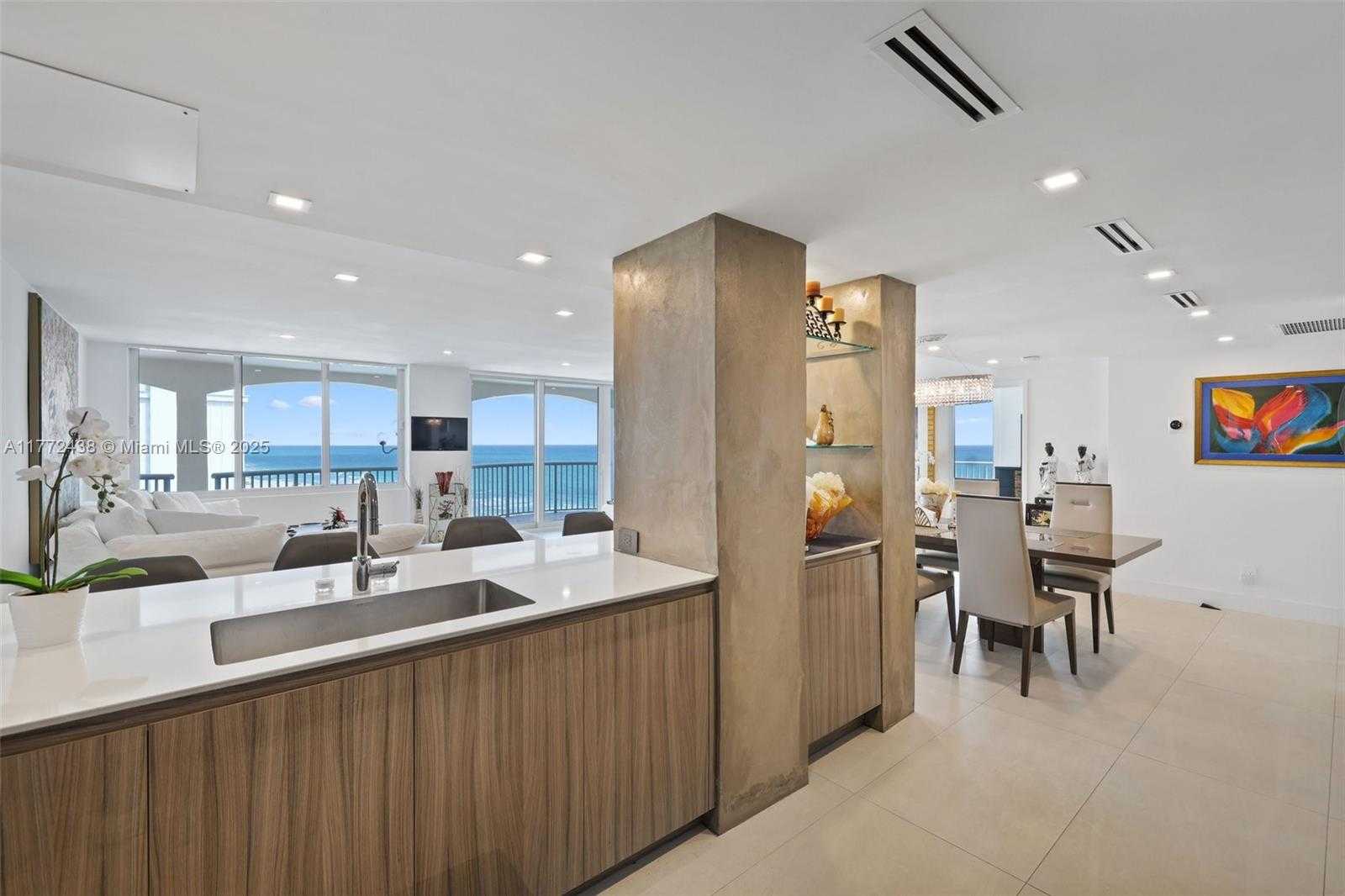 Small Image of 5401 COLLINS AVE #1407, Miami Beach Number 7