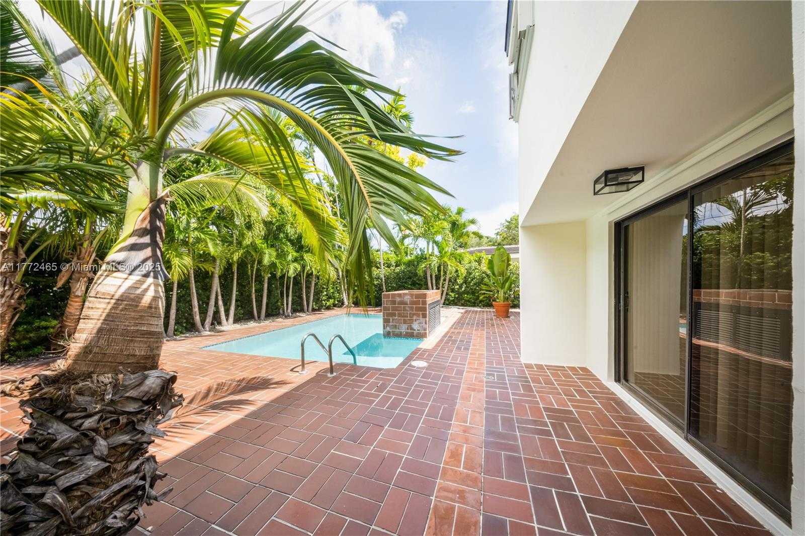 Small Image of 511 VITTORIO AVE, Coral Gables Number 33