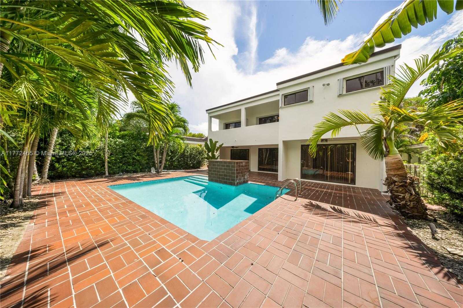Small Image of 511 VITTORIO AVE, Coral Gables Number 56