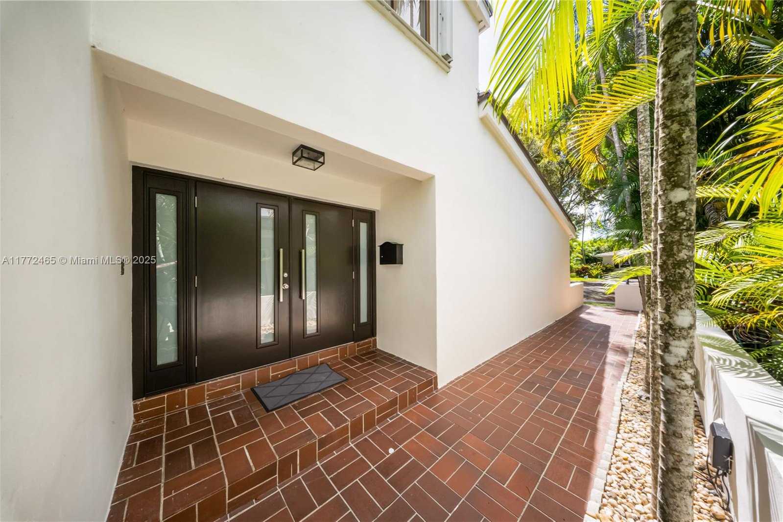 Small Image of 511 VITTORIO AVE, Coral Gables Number 61