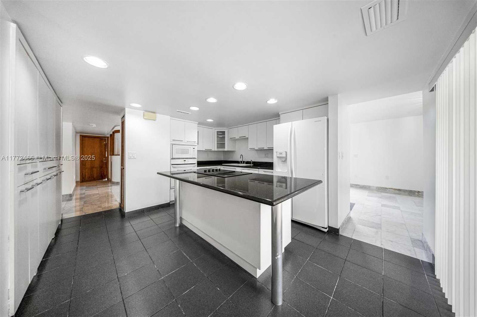 Small Image of 511 VITTORIO AVE, Coral Gables Number 67
