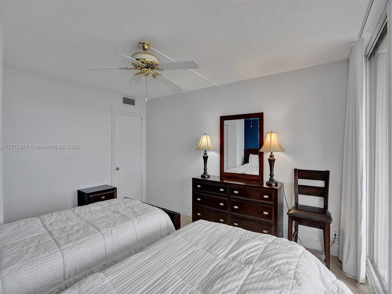 Small Image of 1600 SOUTH OCEAN DR #12E, Hollywood Number 22