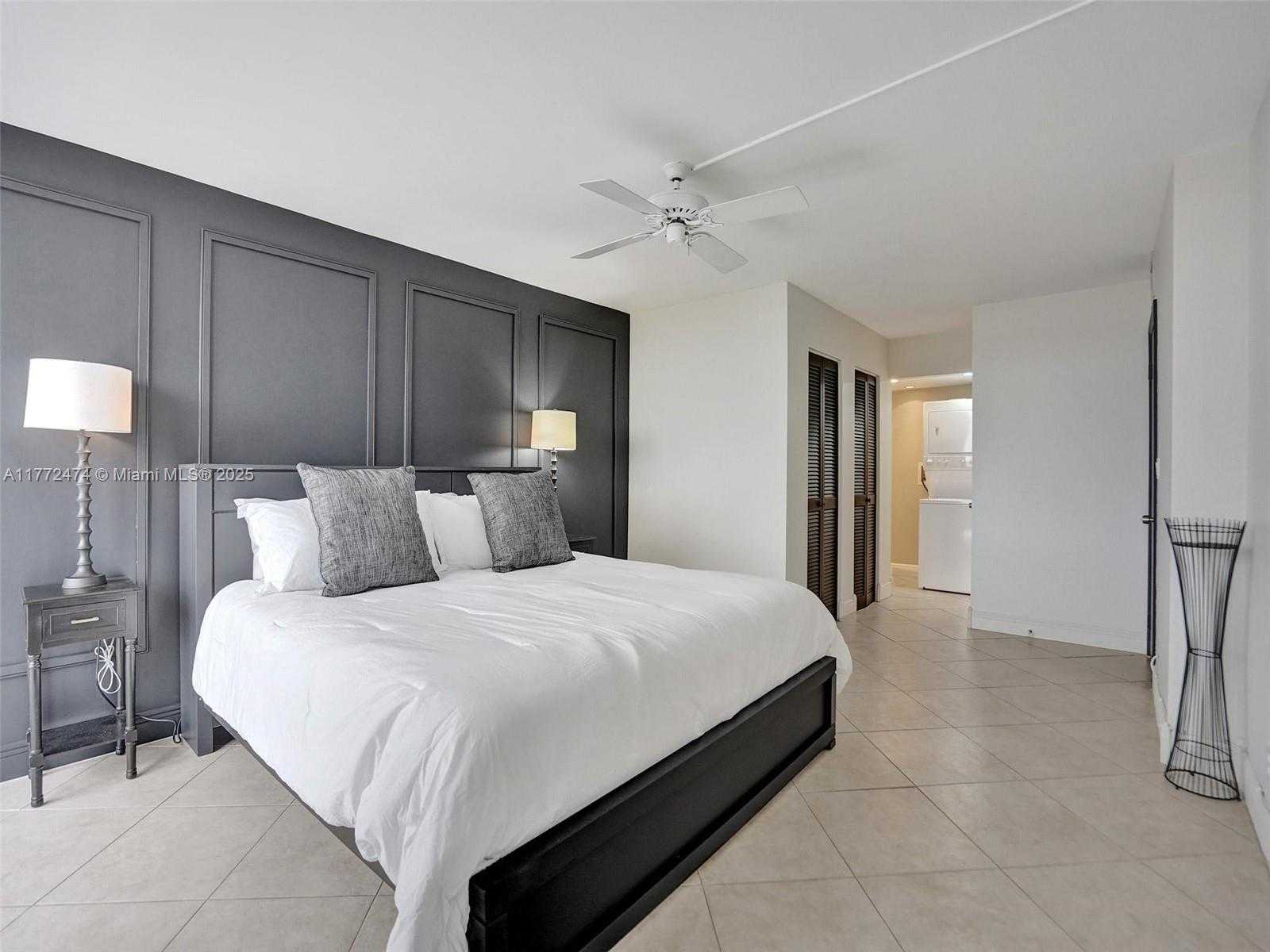 Small Image of 1600 SOUTH OCEAN DR #12E, Hollywood Number 27