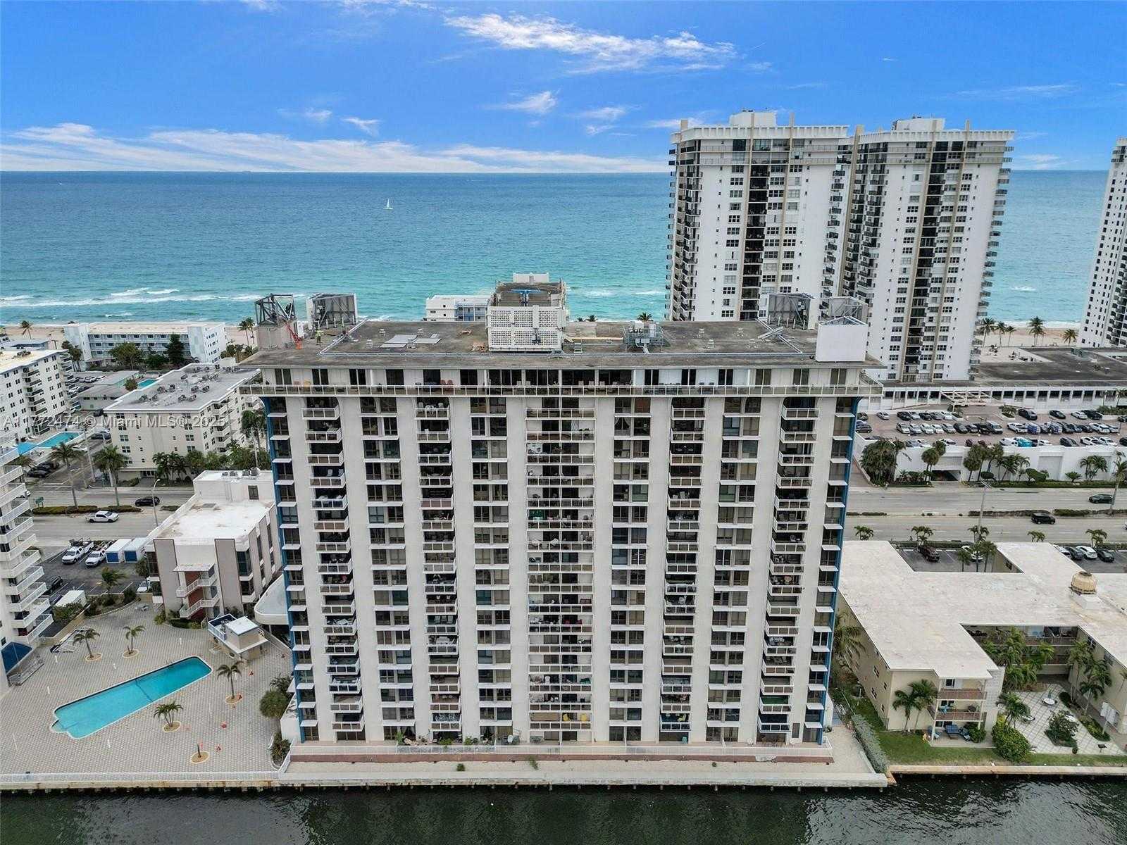 Small Image of 1600 SOUTH OCEAN DR #12E, Hollywood Number 36