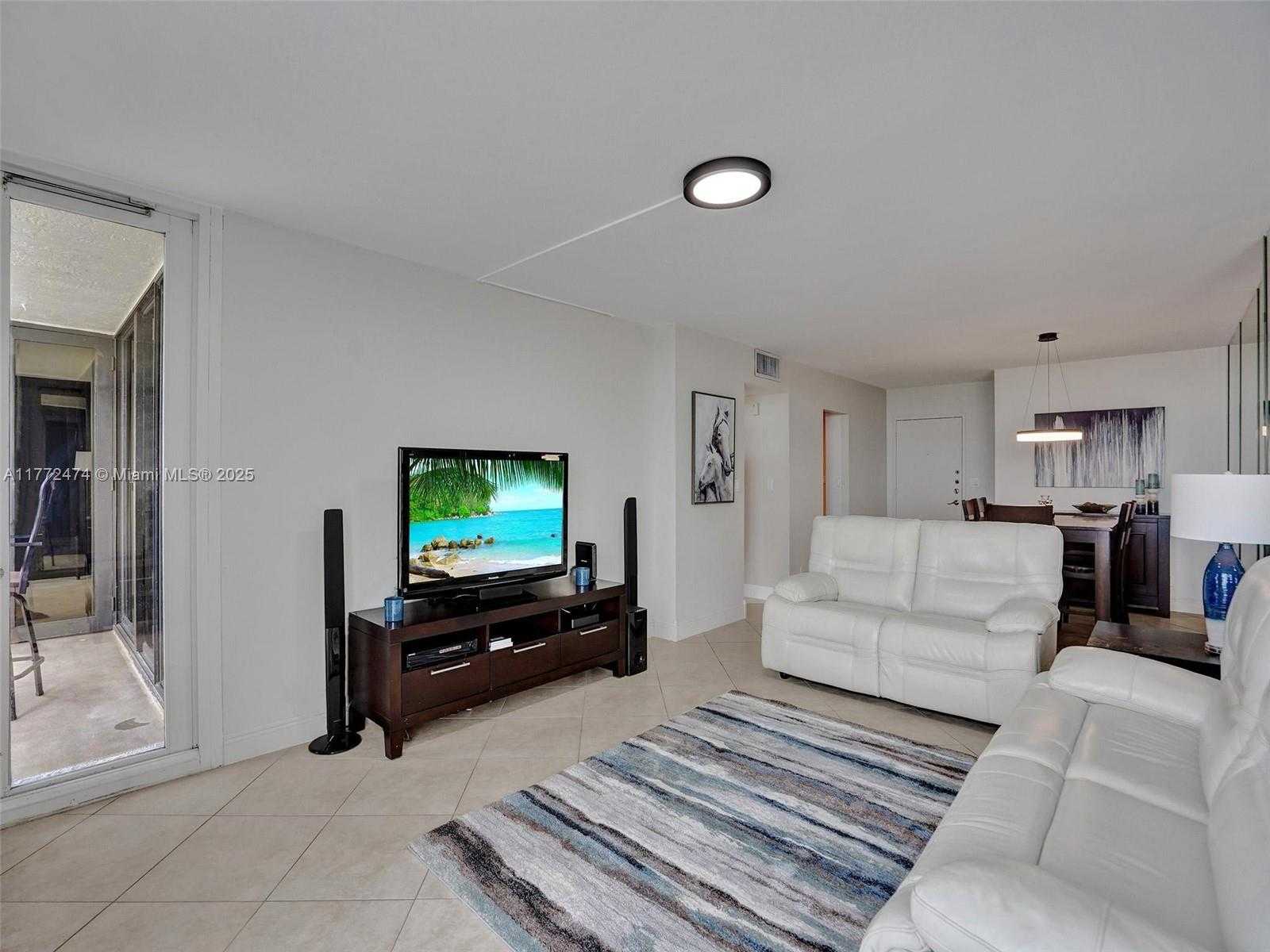 Small Image of 1600 SOUTH OCEAN DR #12E, Hollywood Number 9