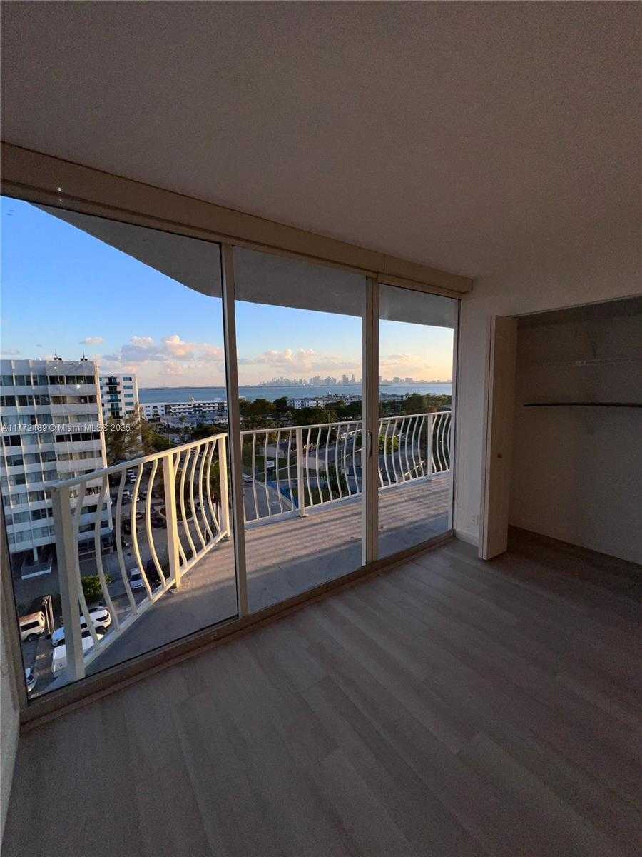 Small Image of 7601 EAST TREASURE DR #1005, North Bay Village Number 3