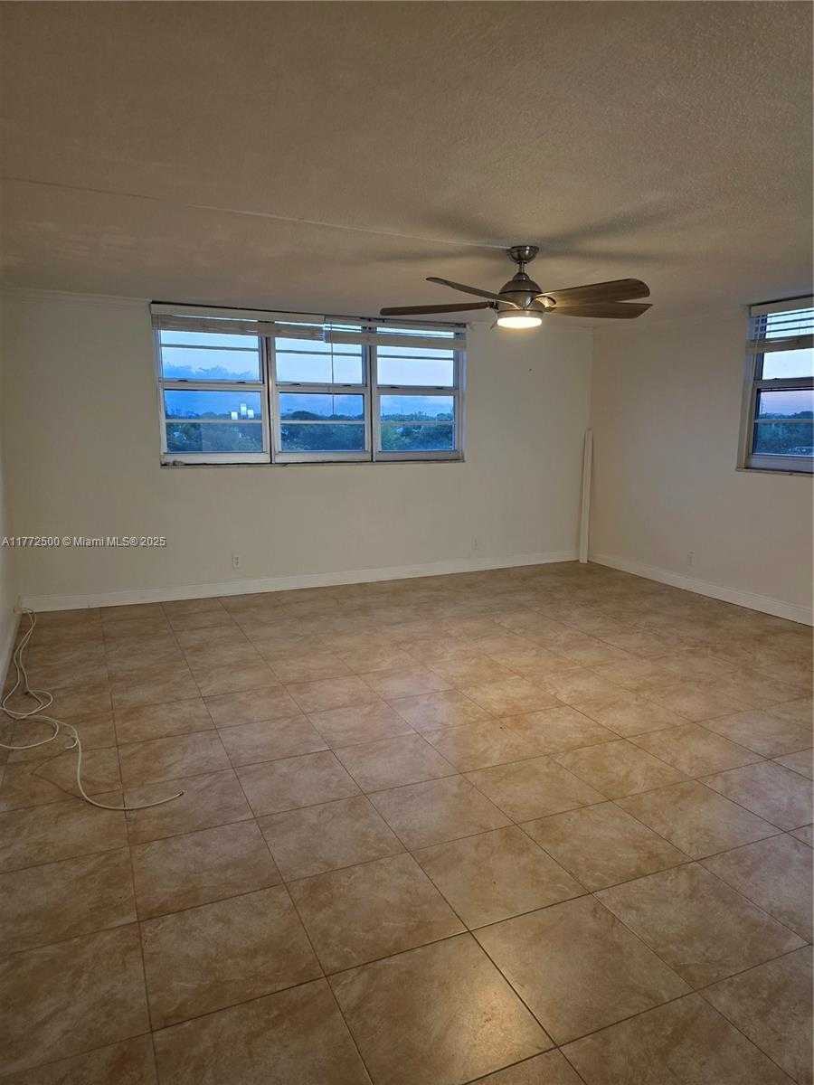 Small Image of 1811 JEFFERSON ST #501, Hollywood Number 10
