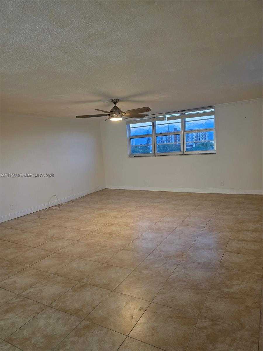 Small Image of 1811 JEFFERSON ST #501, Hollywood Number 13