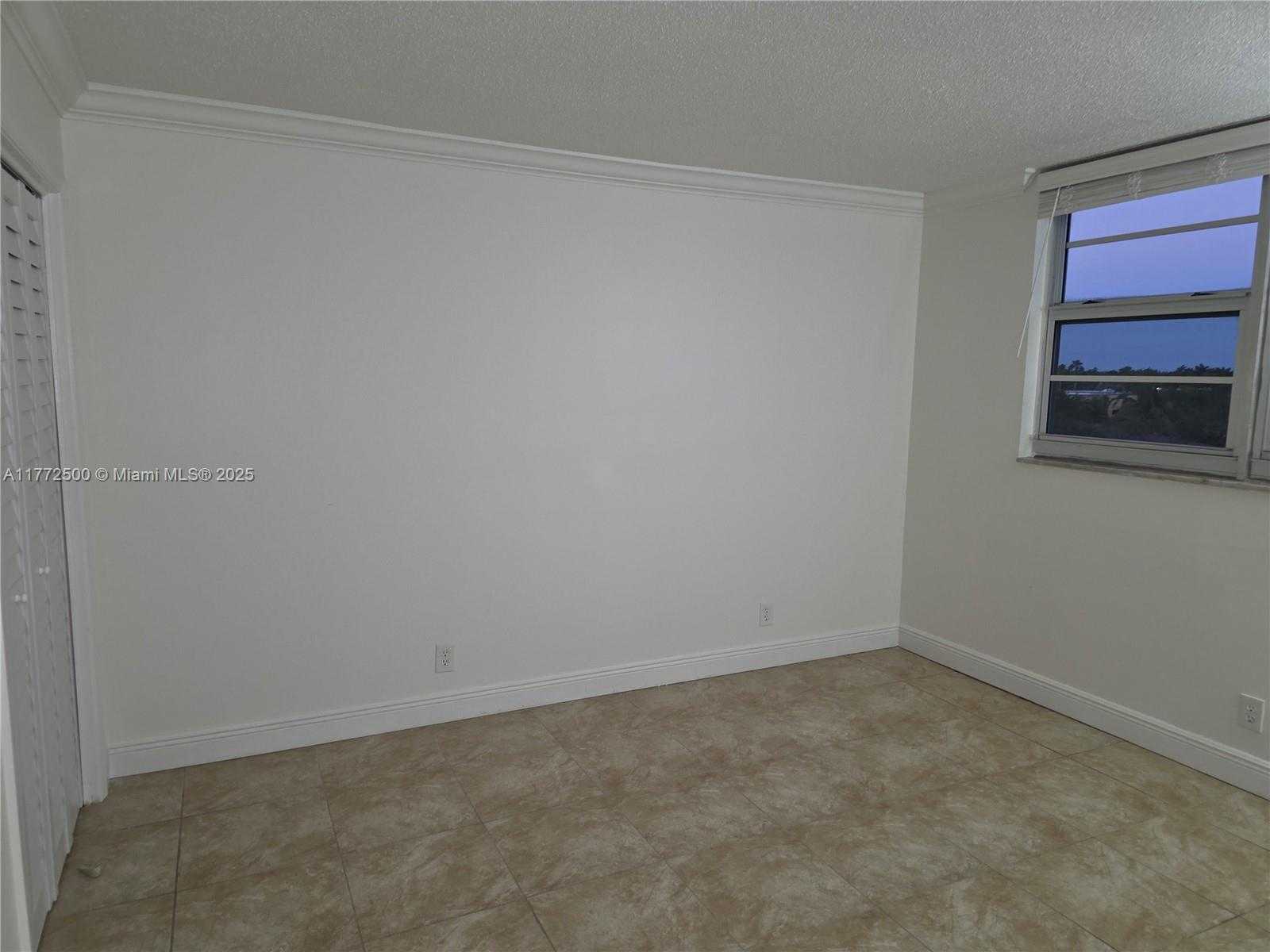 Small Image of 1811 JEFFERSON ST #501, Hollywood Number 19