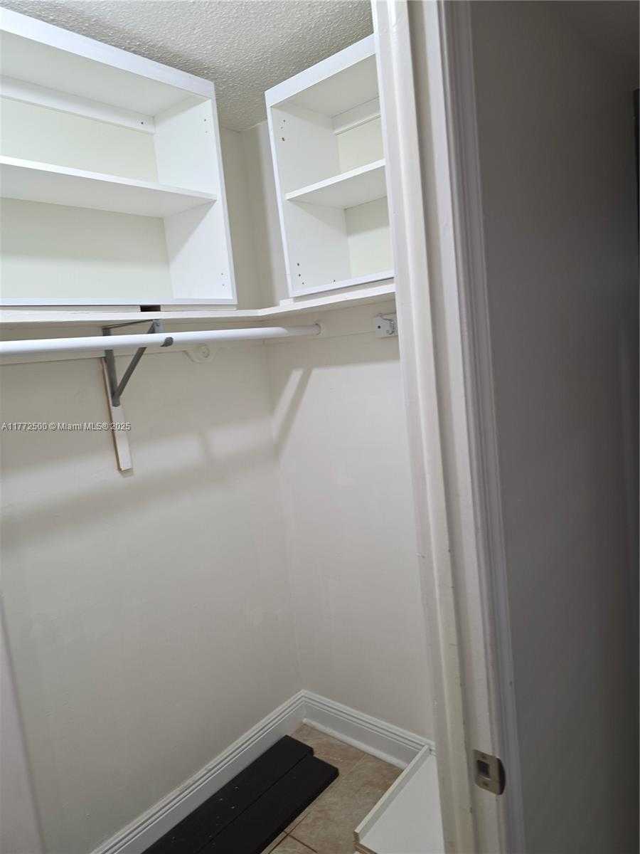 Small Image of 1811 JEFFERSON ST #501, Hollywood Number 21