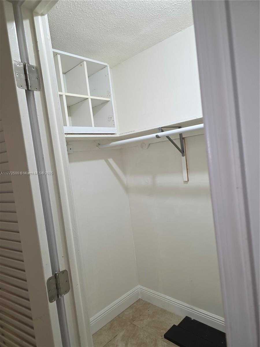 Small Image of 1811 JEFFERSON ST #501, Hollywood Number 22