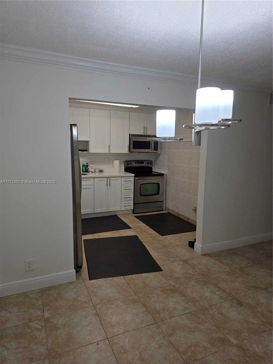 Small Image of 1811 JEFFERSON ST #501, Hollywood Number 6