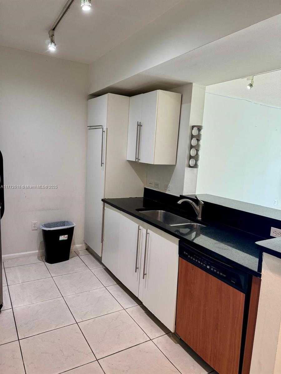Small Image of 18800 NORTH EAST 29TH AVE #210, Aventura Number 20
