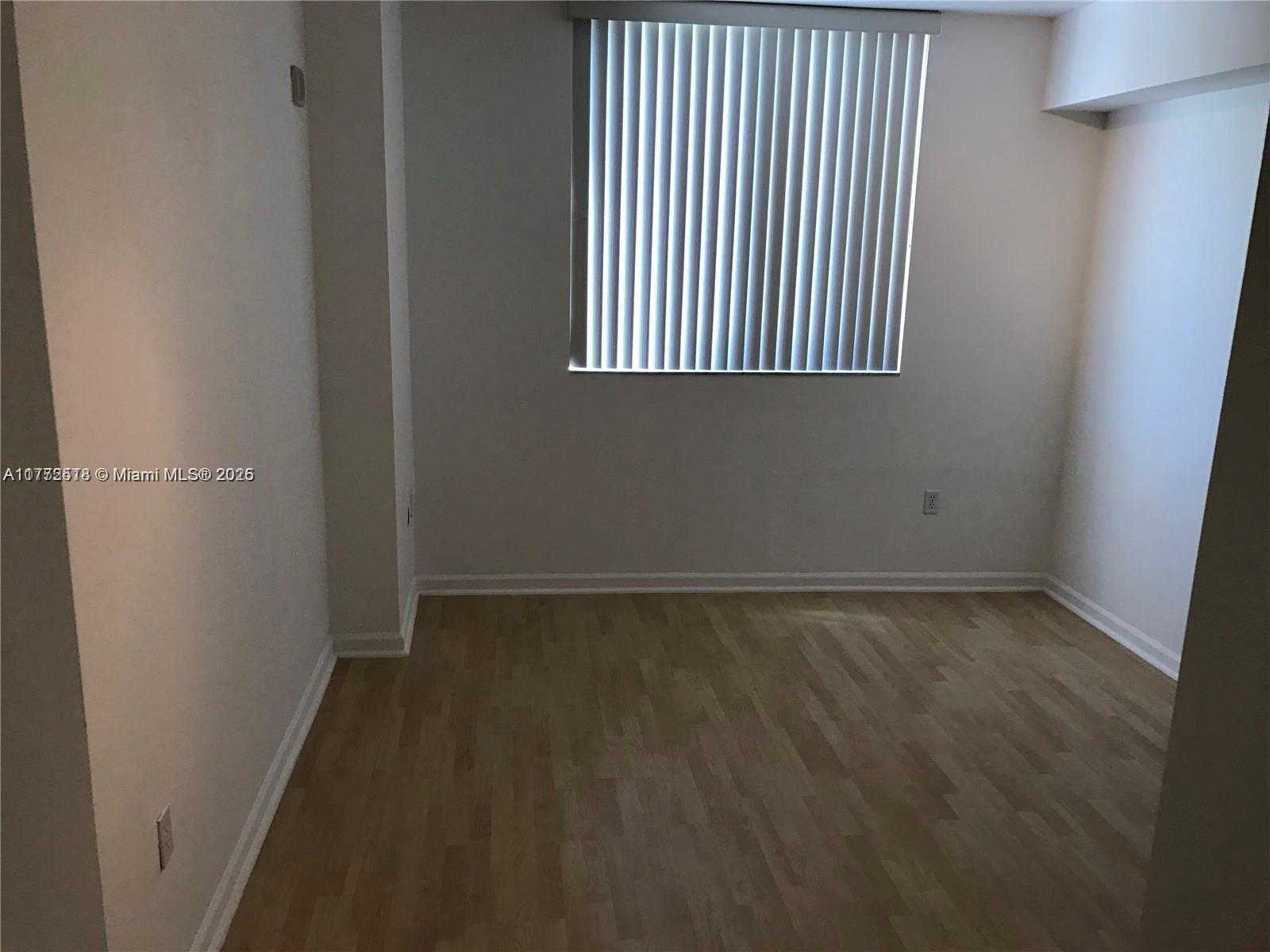 Small Image of 18800 NORTH EAST 29TH AVE #210, Aventura Number 3