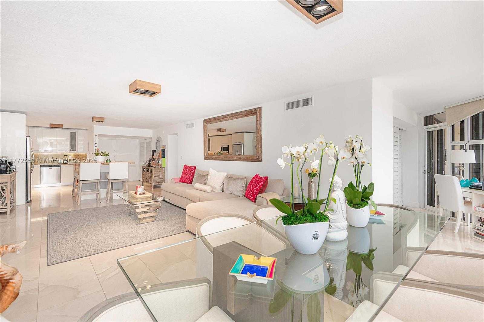 Small Image of 6423 NORTH COLLINS AVE #309, Miami Beach Number 10