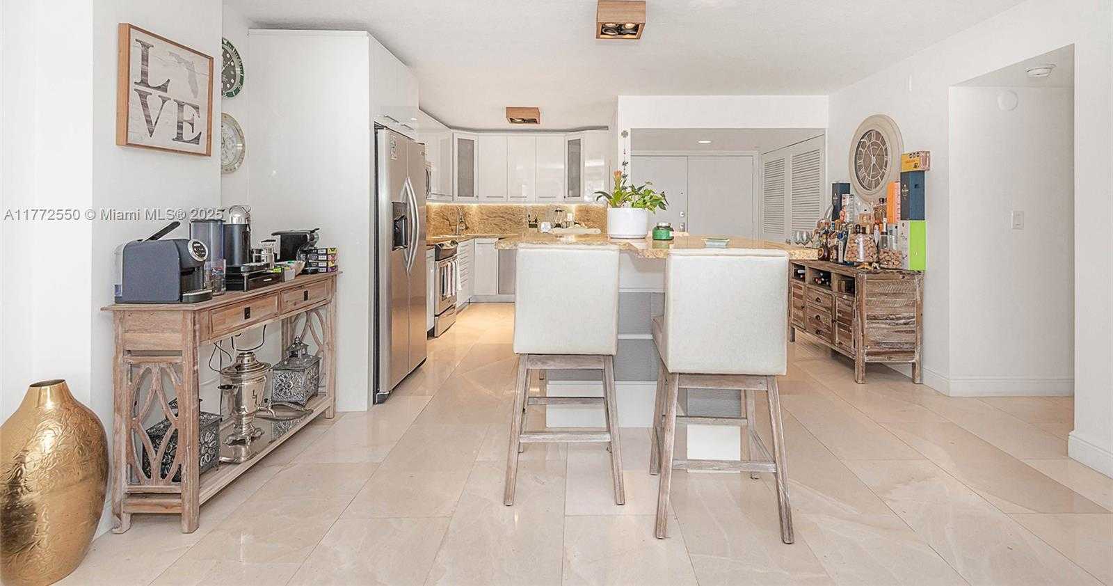 Small Image of 6423 NORTH COLLINS AVE #309, Miami Beach Number 11